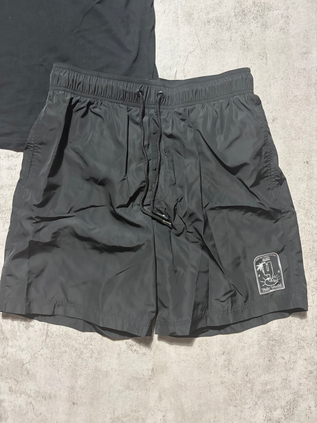 Yelir World Windbreaker