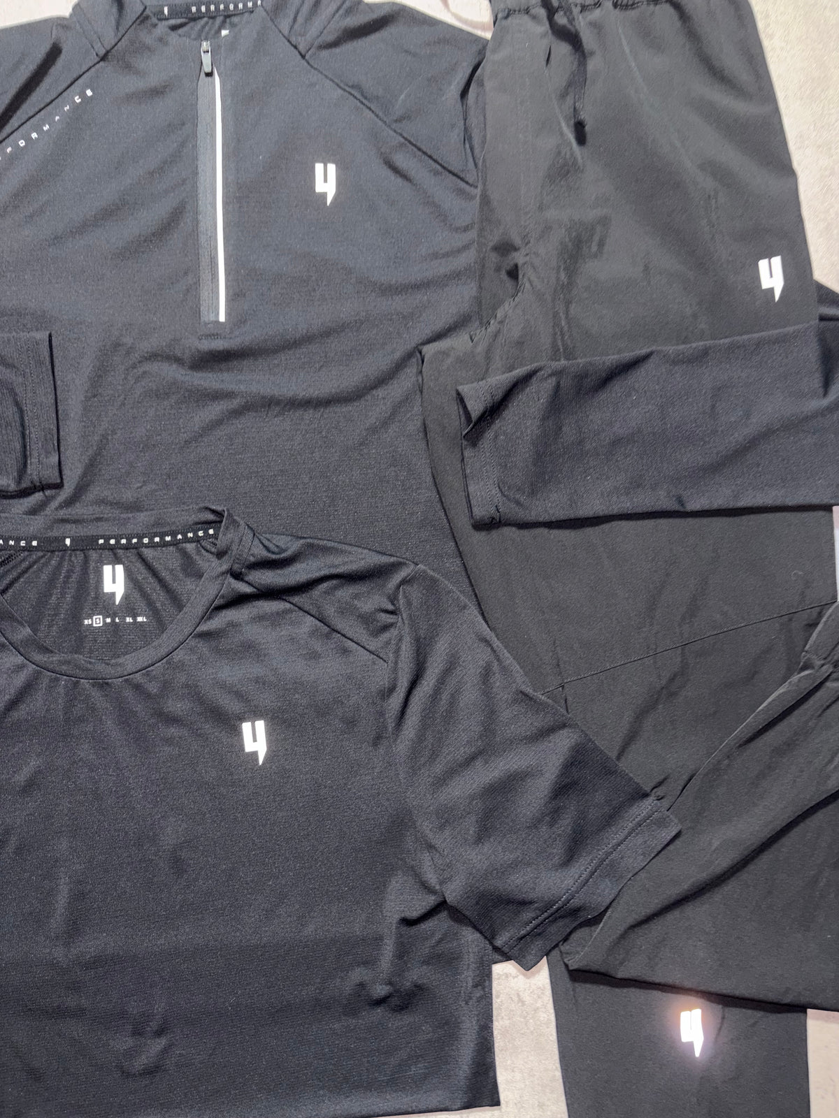 Yelir World Blackout Performance Set Small