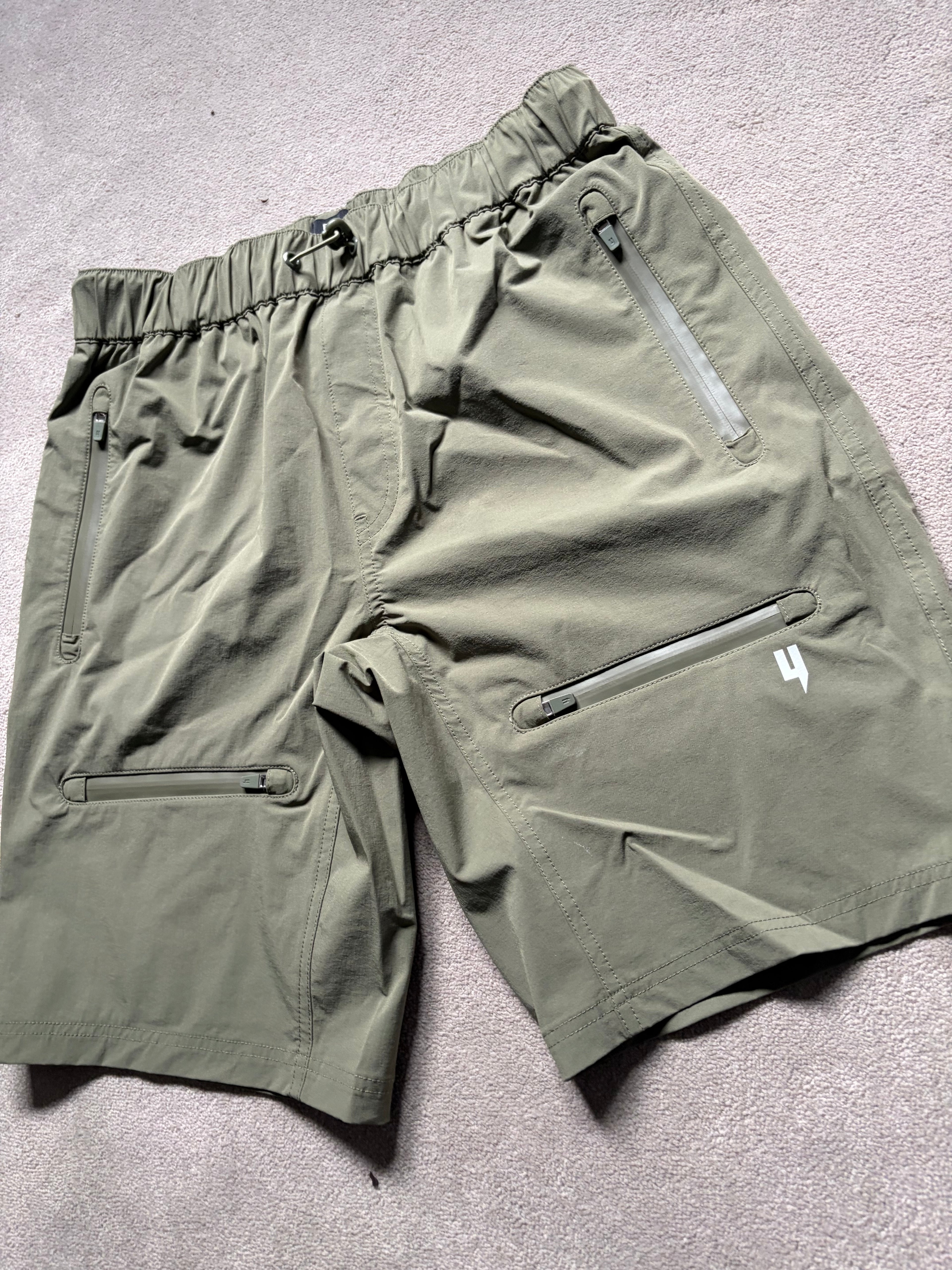Yelir World Tech Combat Shorts
