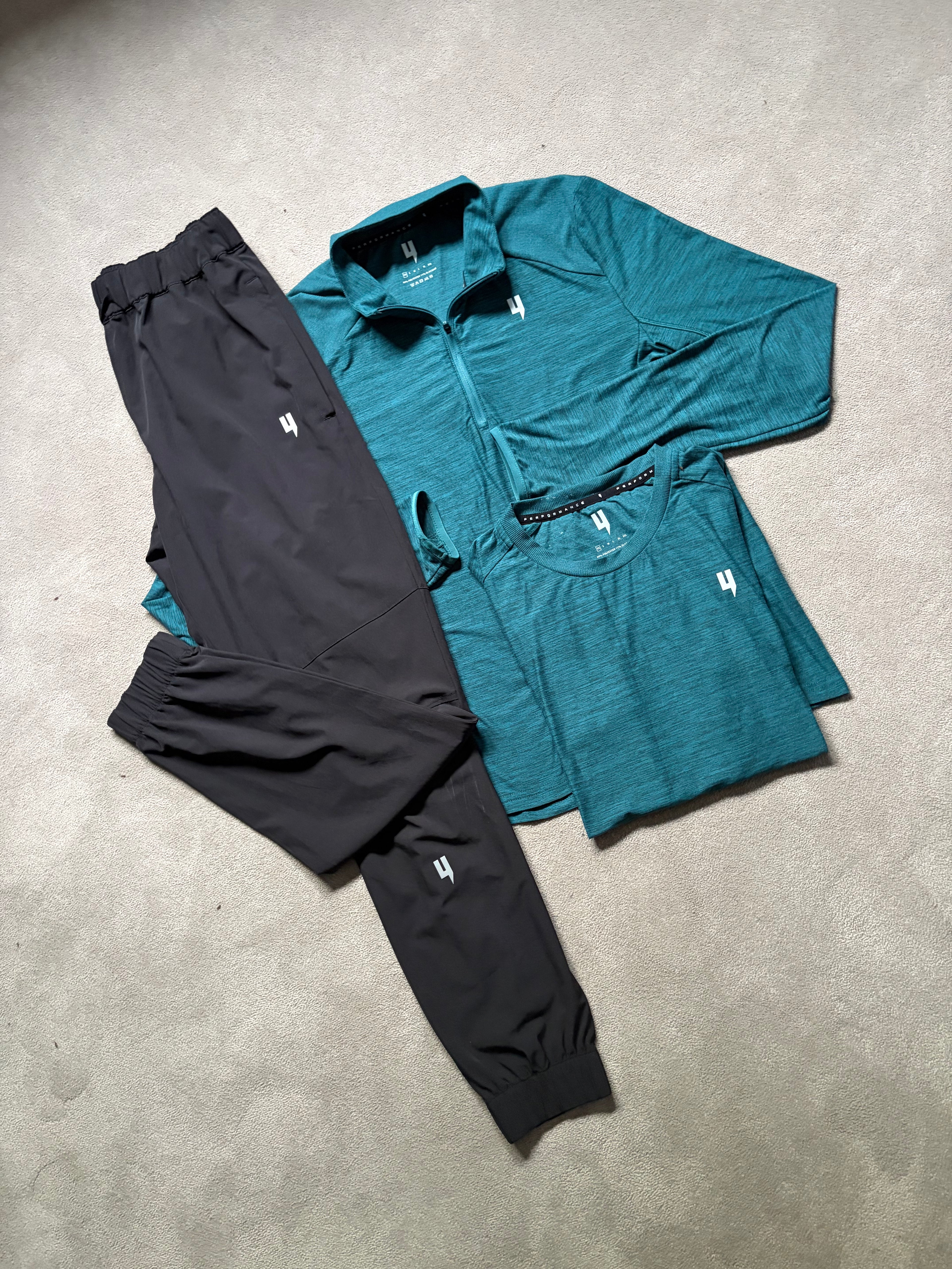 Yelir World Performance 3 Piece Set
