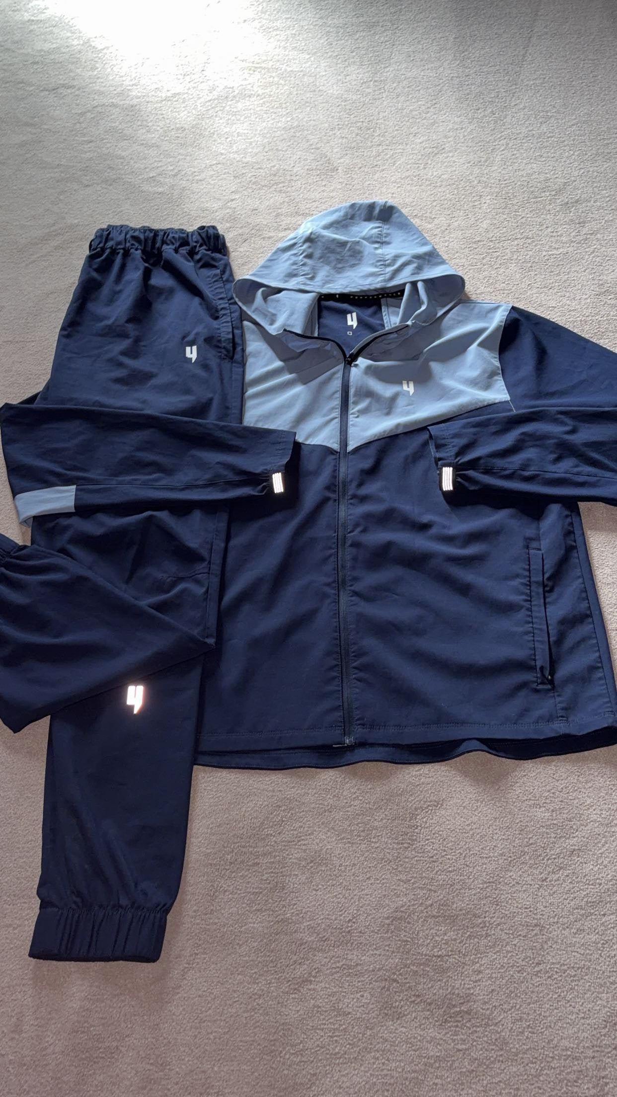 Yelir World Performance Tracksuit