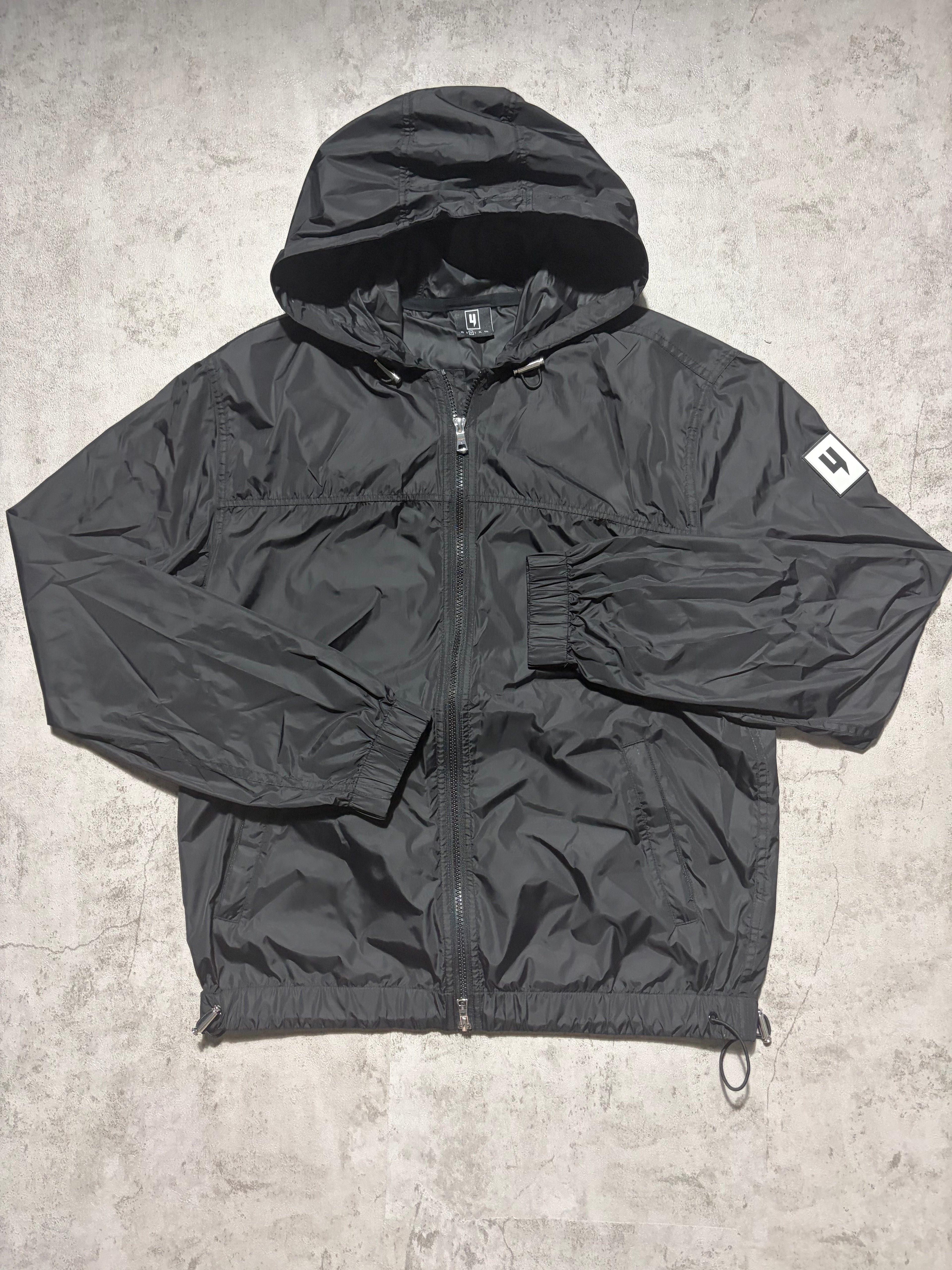 Yelir World Windbreaker