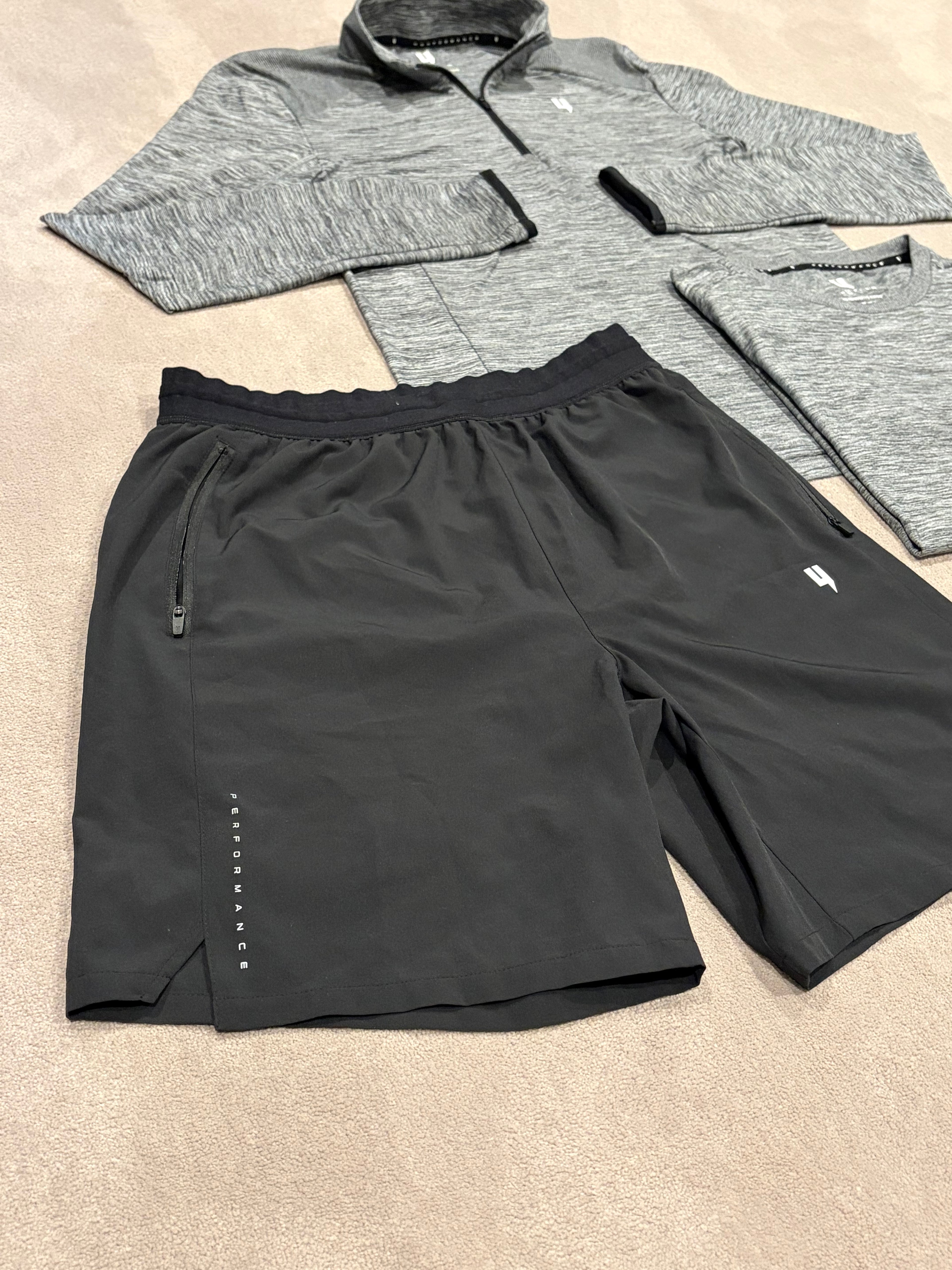 Yelir World Performance 3 Piece Set
