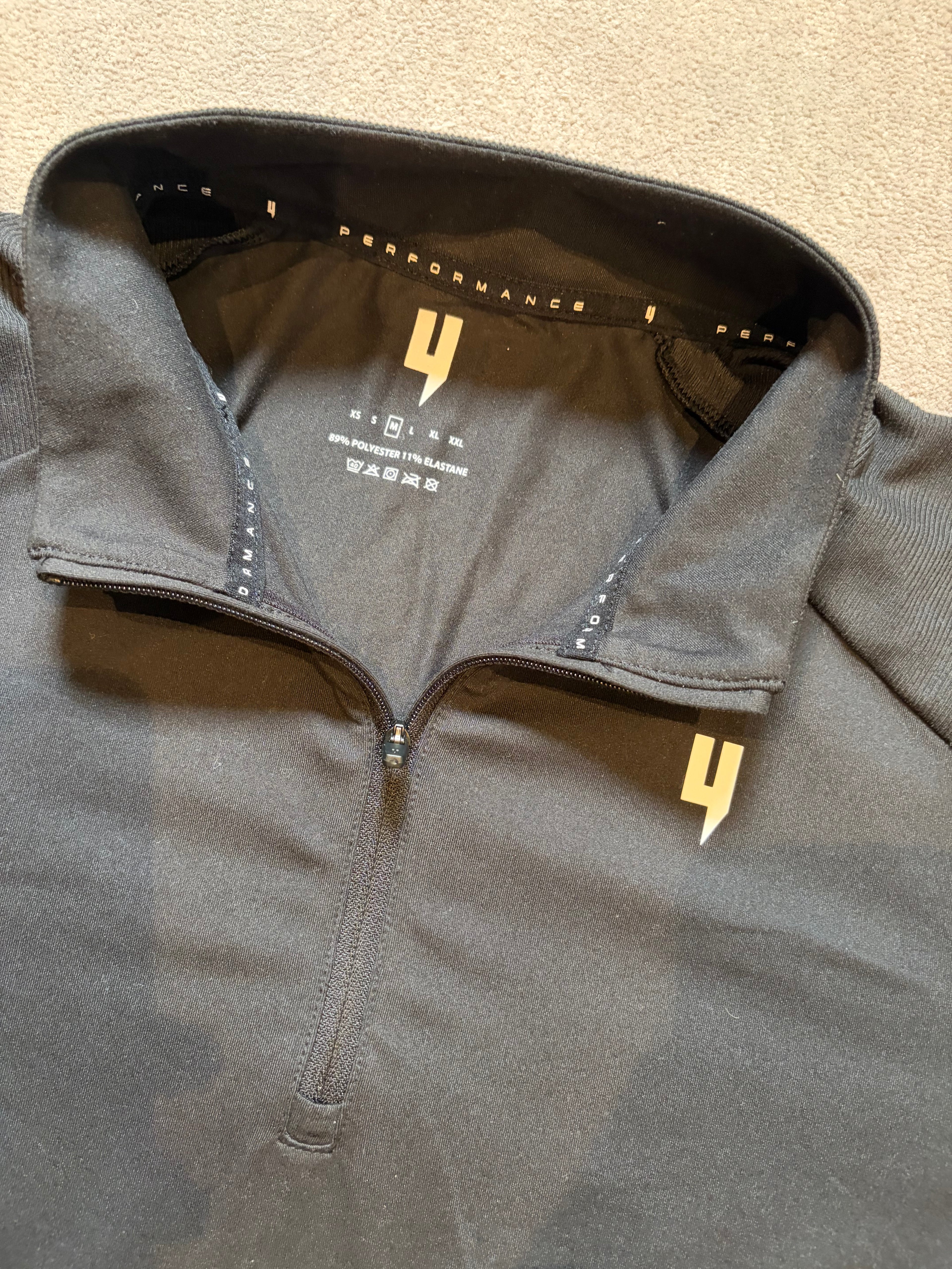 Yelir World Performance 1/4 Zip