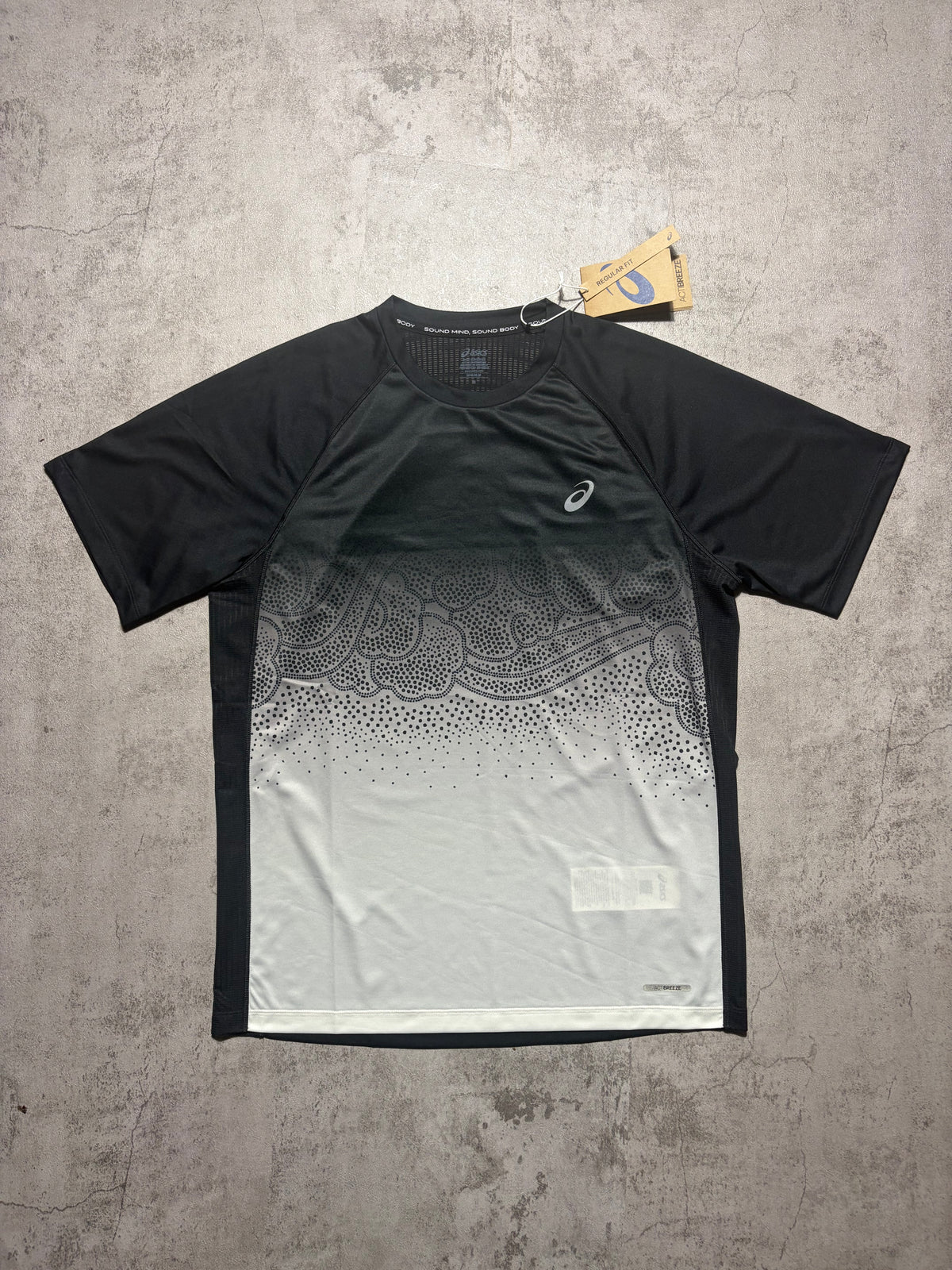 Asics Black White Road Fade
Actibreeze Top