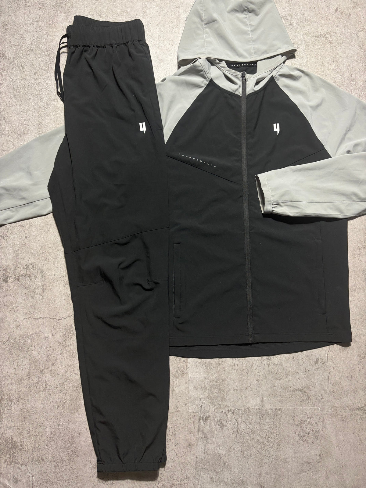Yelir World Performance Tracksuit Small