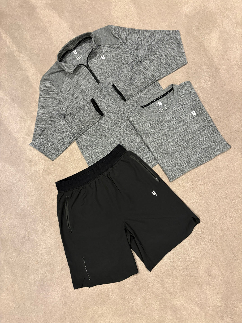 Yelir World Performance 3 Piece Set
