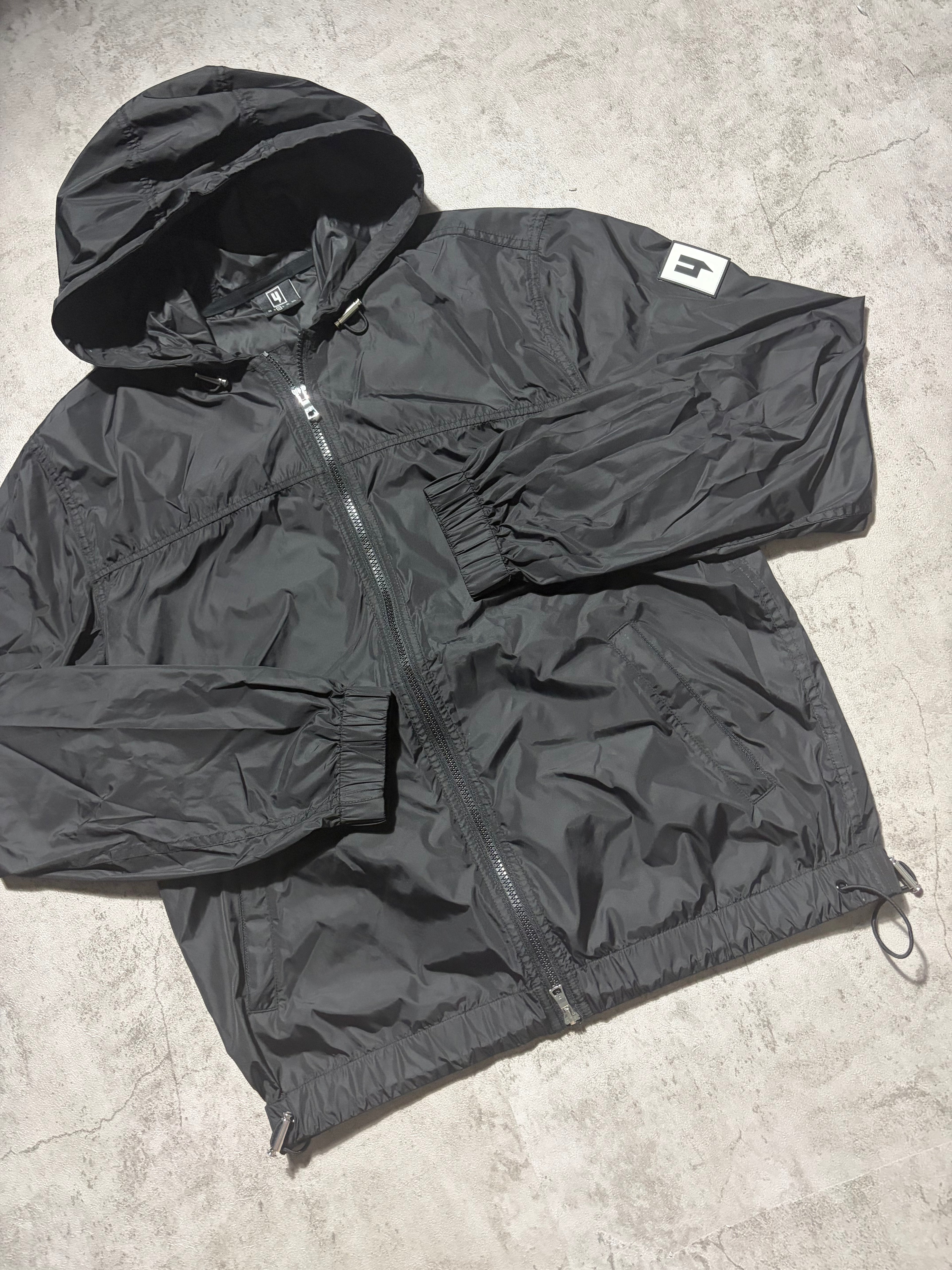 Yelir World Windbreaker