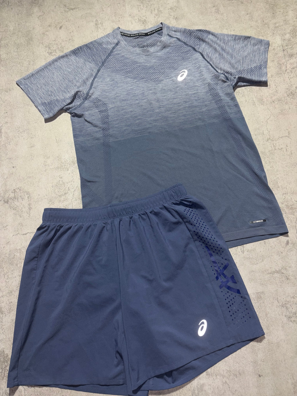 Asics Seamless Thunder Blue Set