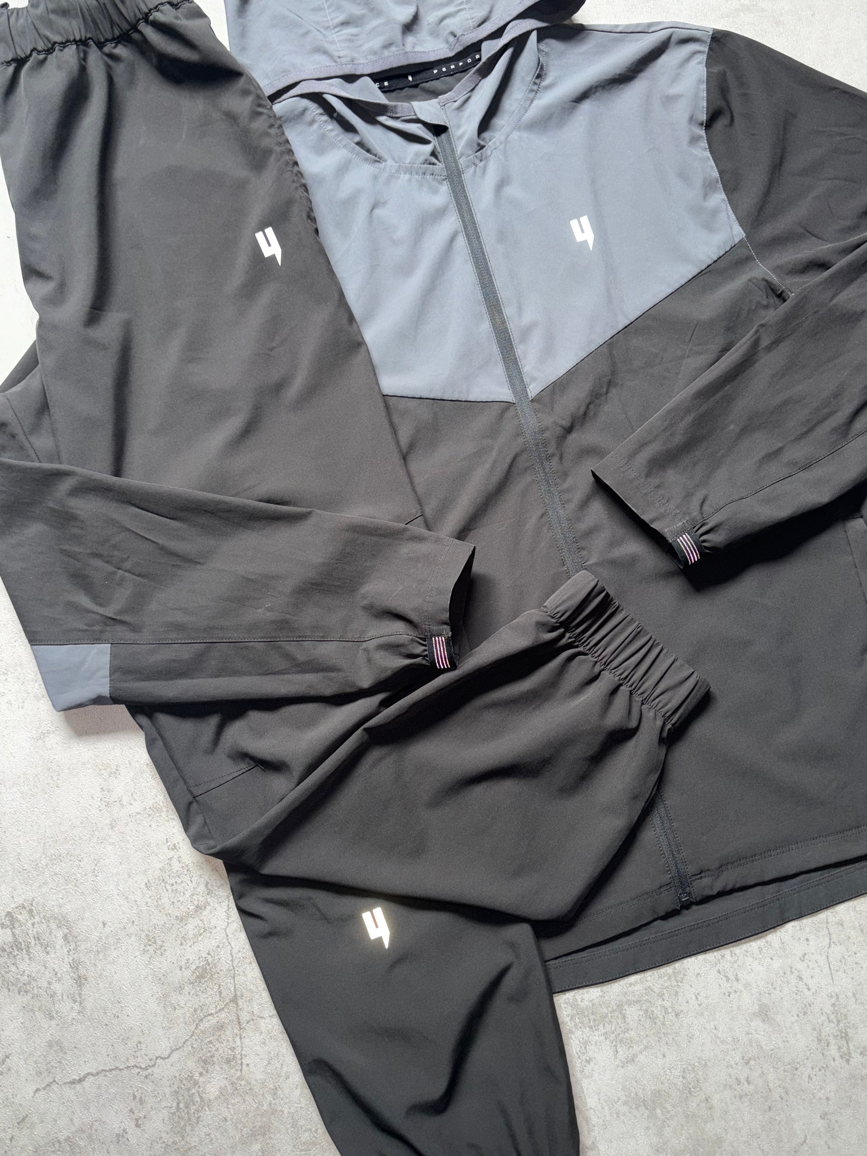 Yelir World Performance Tracksuit Grey Black
