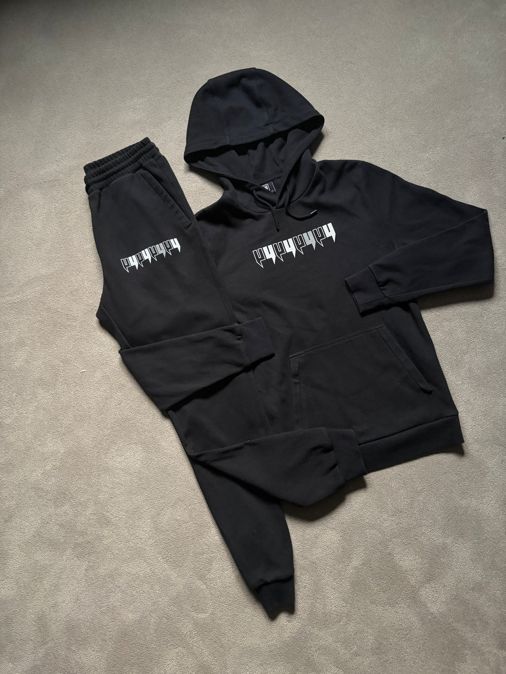 Yelir World Reflective Tracksuit “8Y design”