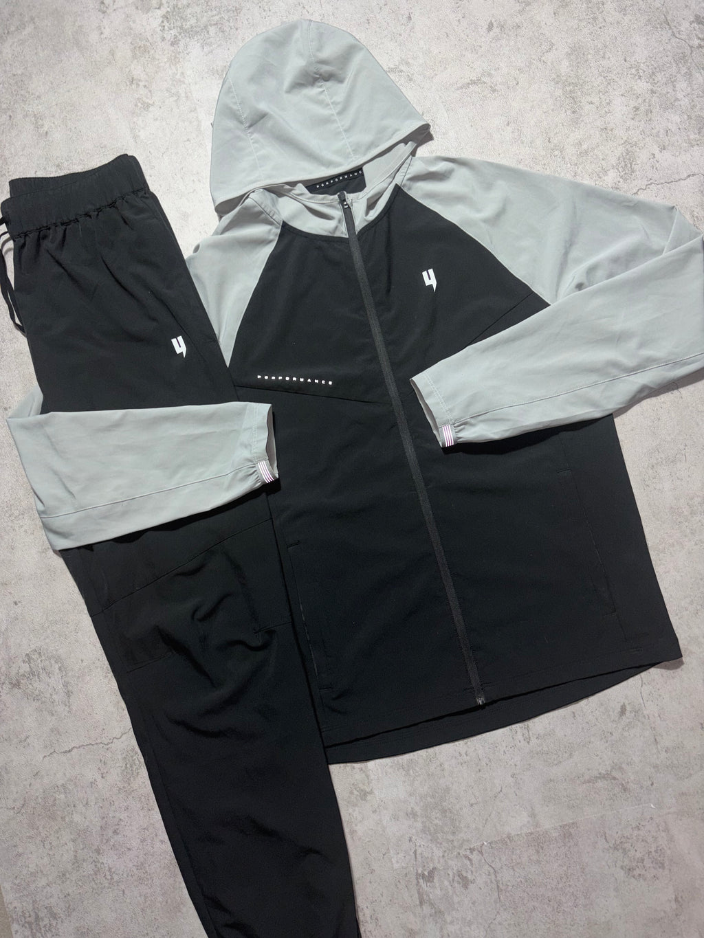 Yelir World Performance Tracksuit Small