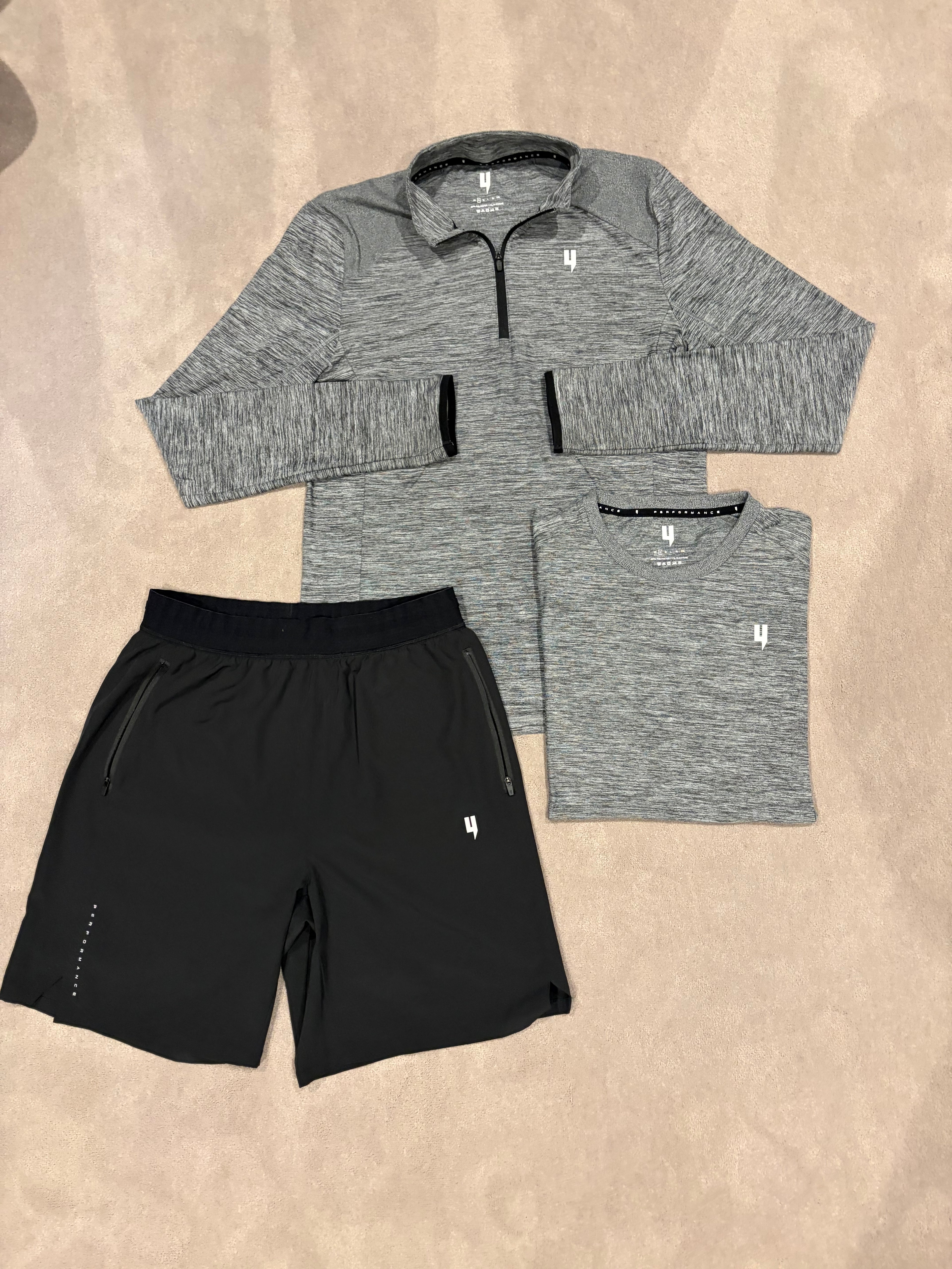 Yelir World Performance 3 Piece Set