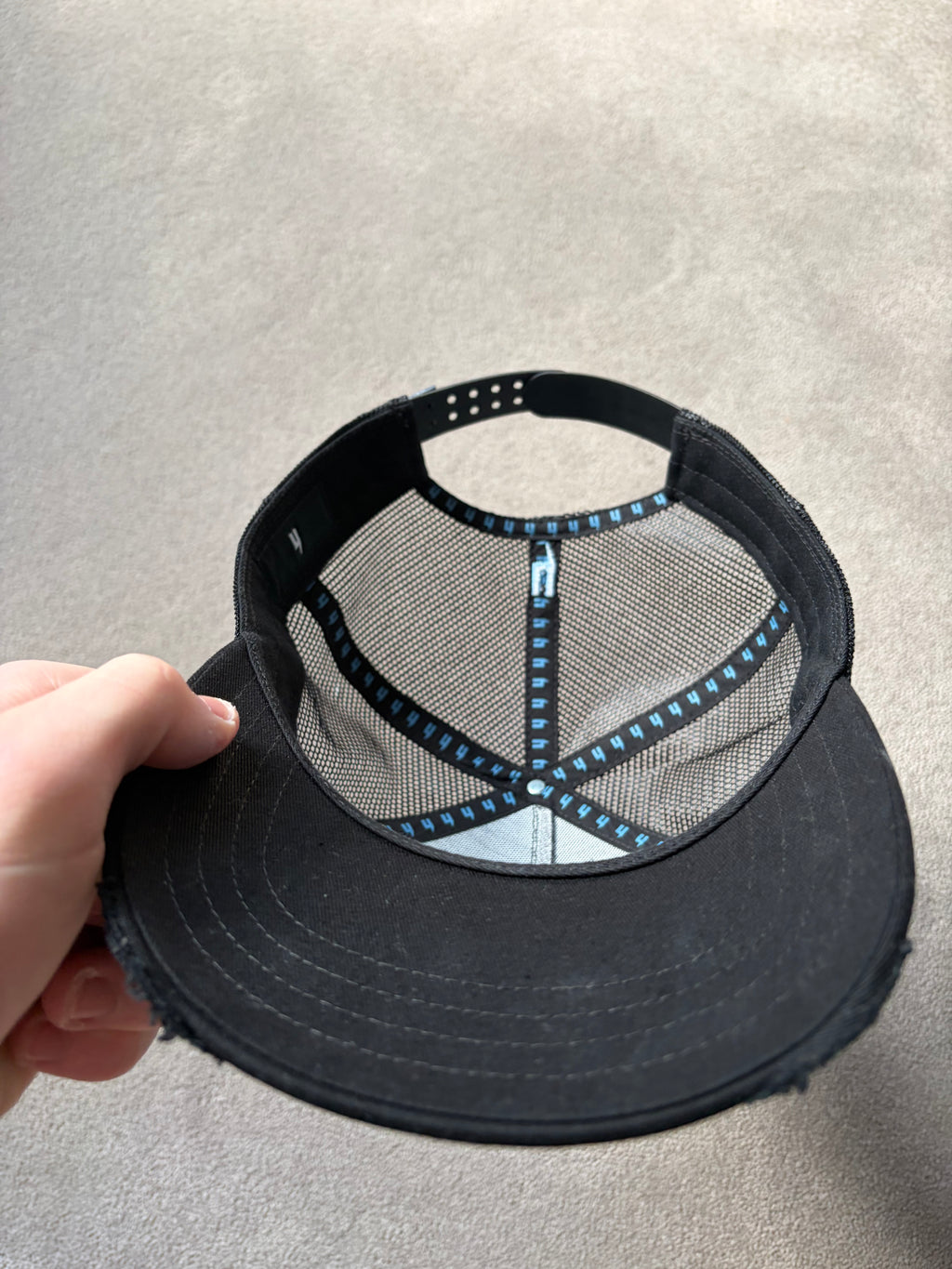 Yelir World Cap
