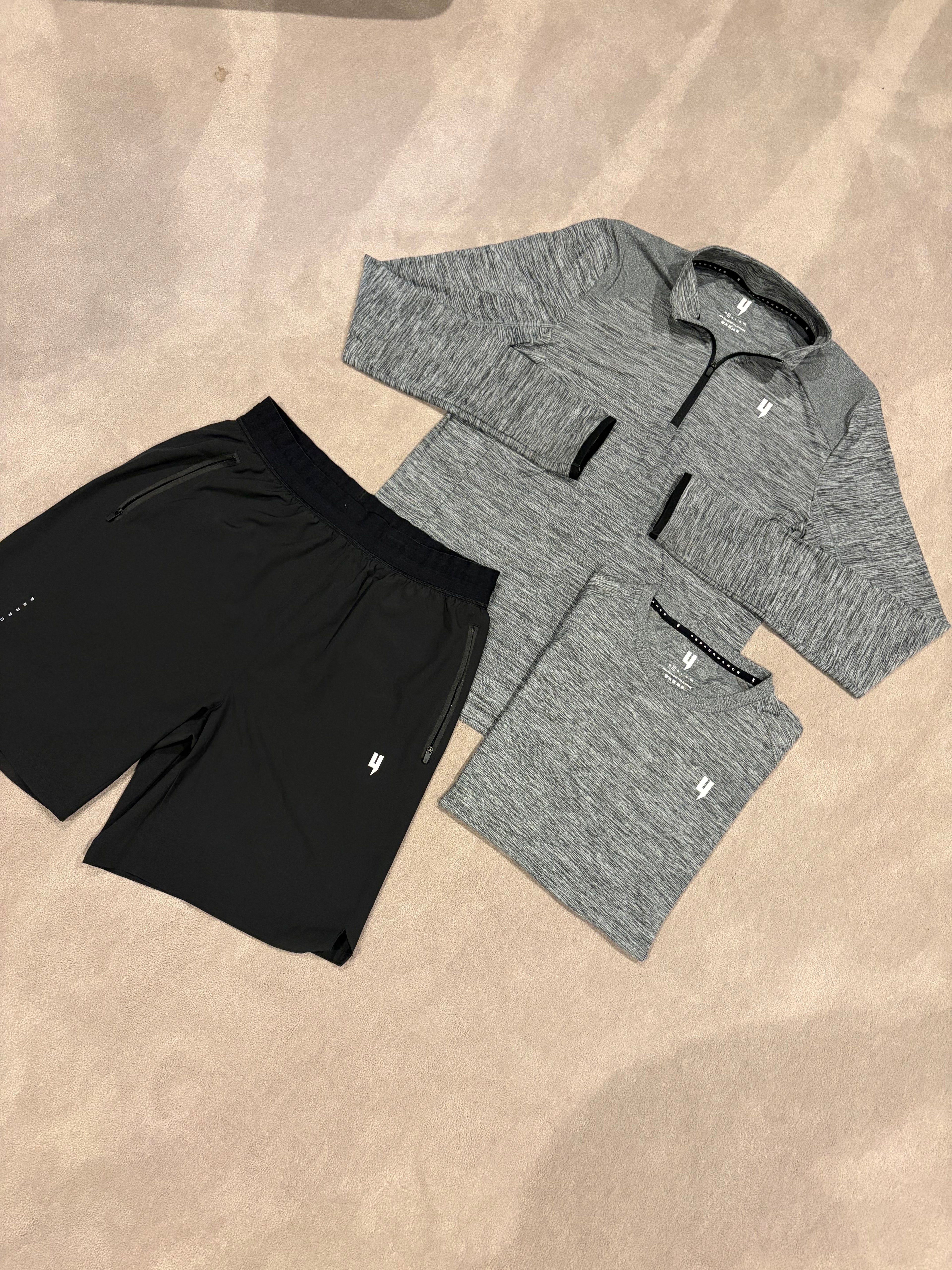 Yelir World Performance 3 Piece Set